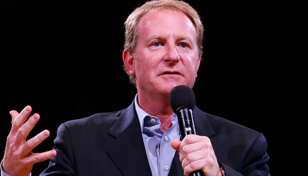 Robert Sarver Is Seeking Buyers for the Phoenix Suns and Mercury Franchises