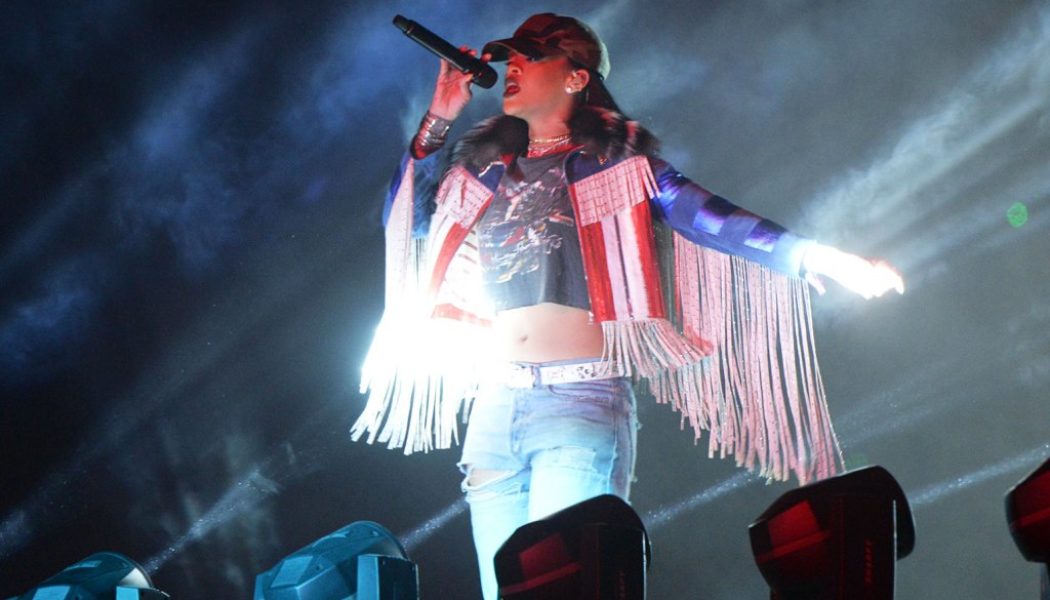 The Dream Setlist for Rihanna’s Super Bowl Halftime Show: Critic’s Picks