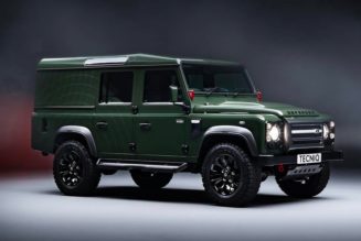 This High-Modified 2013 Land Rover Defender Could Fetch Upwards of $140,000 USD at Auction