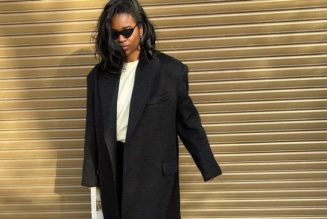 This Popular Shoe Trend Looks So Chic With Classic Leggings