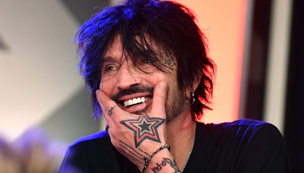 Tommy Lee Responds to Criticism Over Exposed Genitalia at Mötley Crüe Show