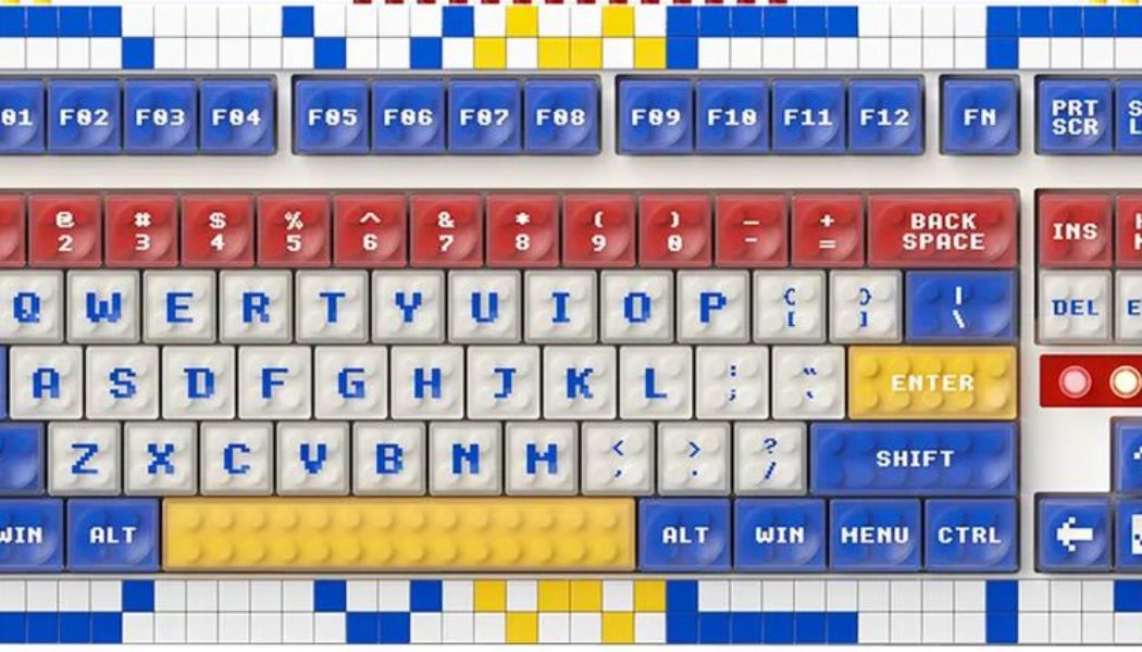 You can customize this keyboard with your own Lego bricks