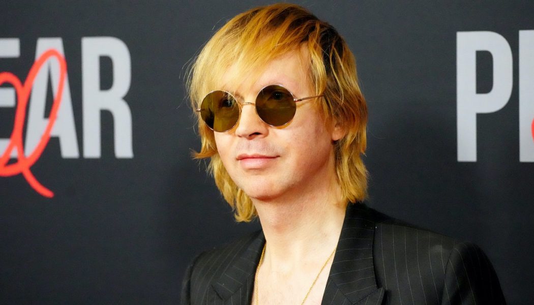 Beck No Longer Opening for Arcade Fire on 2022 North American Tour