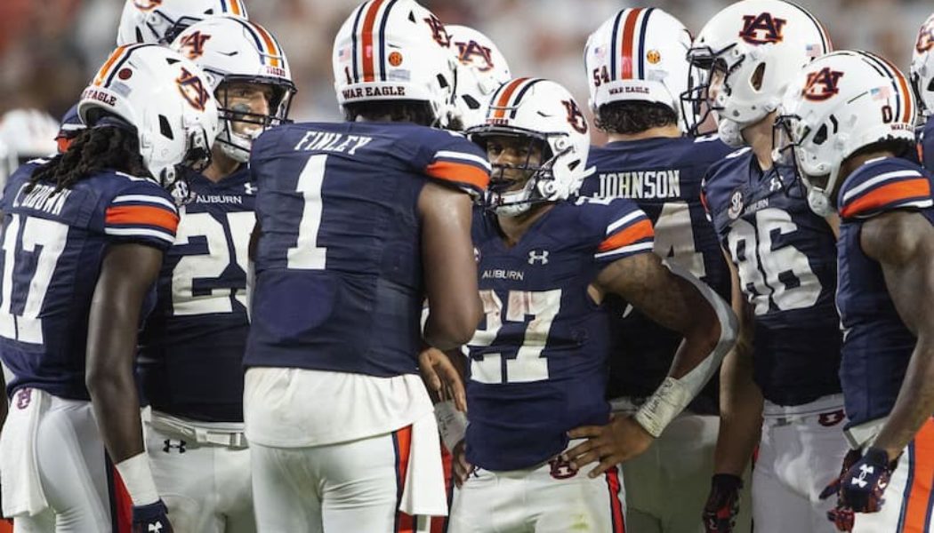 Best Early NCAA Betting Picks For Week 7: Back Auburn Tigers to Cover