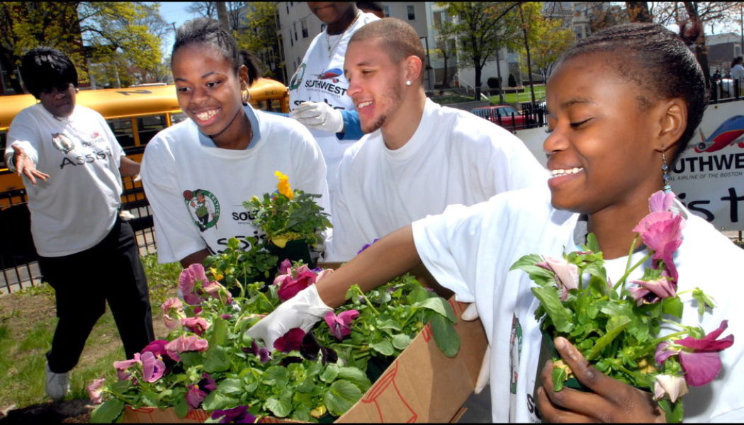 Delonte West Arrested In Virginia, Facing 4 Charges