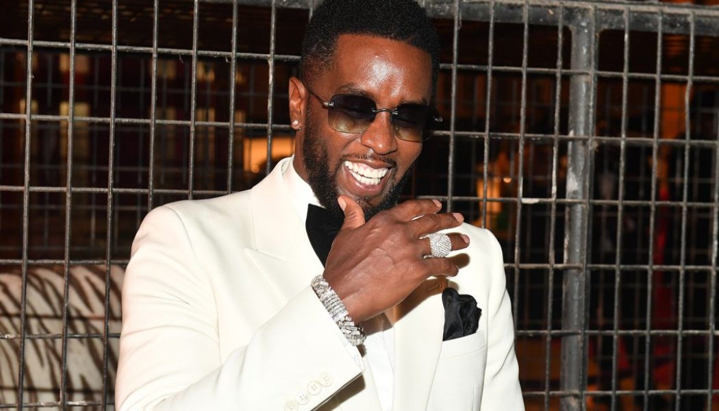 Diddy Absolutely Nails Heath Ledger’s Joker For Halloween