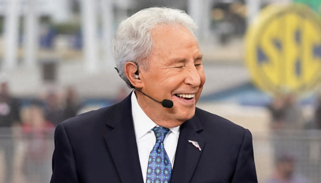 ESPN College Gameday Location Revealed to be Kansas This Week as Lee Corso Returns