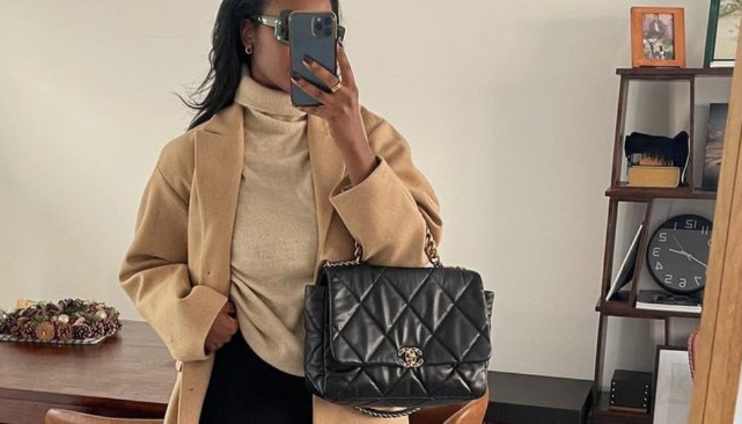 Fashion People Will Wear These 2 Autumn Staples With Leggings Nonstop