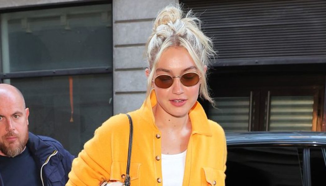 Gigi Hadid’s Flat Shoes Confirm That This Style Is Still a Trend