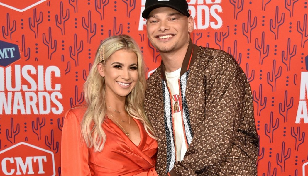 Here Are the Lyrics to Kane Brown & Katelyn Brown’s ‘Thank God’