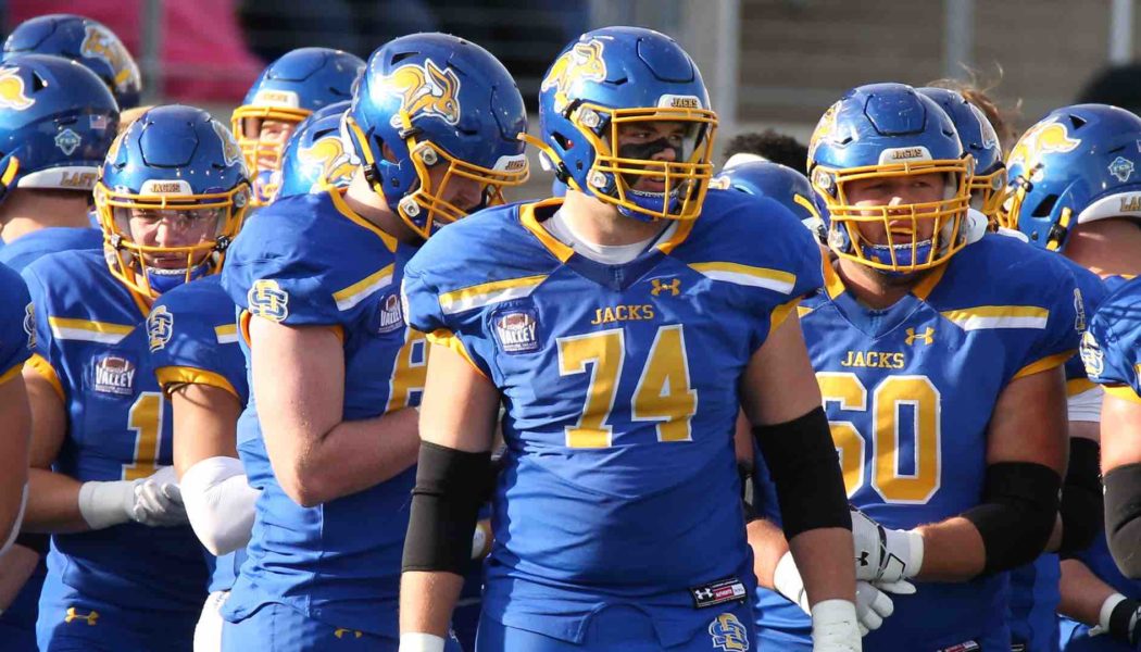 How To Bet On South Dakota State Jackrabbits vs South Dakota Coyotes Player Prop Bets In South Dakota | College Football South Dakota Sports Betting