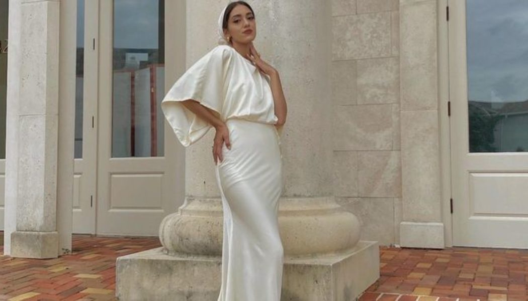 I’ve Found 26 Anti-Trend Wedding Dresses for Classic Brides