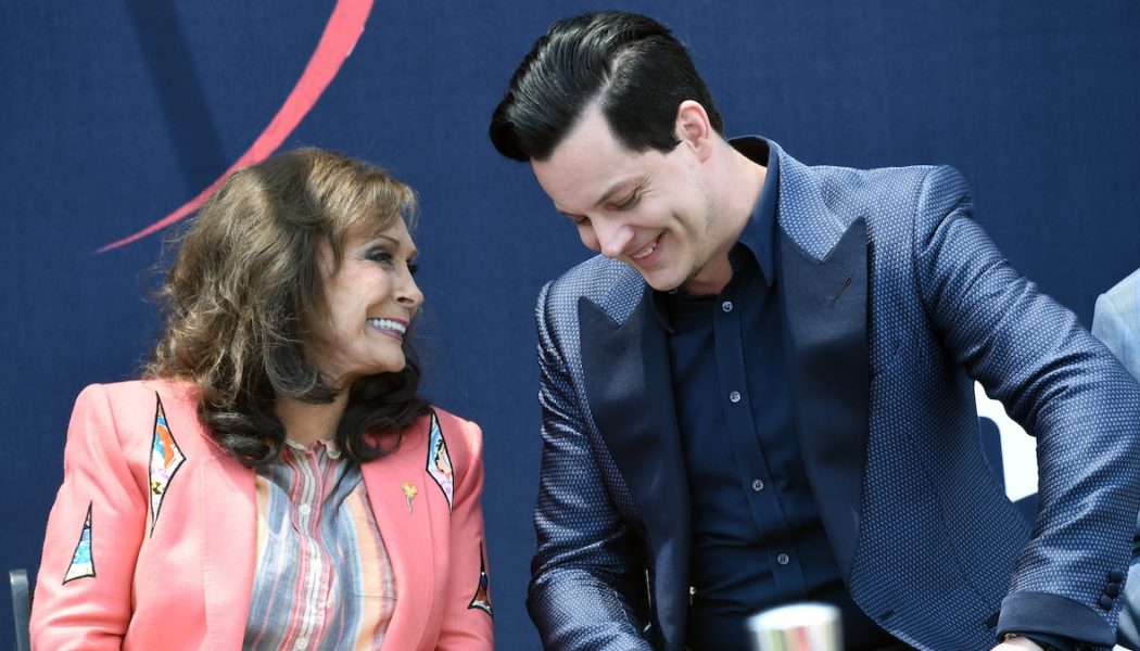 Jack White Honors Loretta Lynn: “The Greatest Female Singer-Songwriter of the 20th Century”