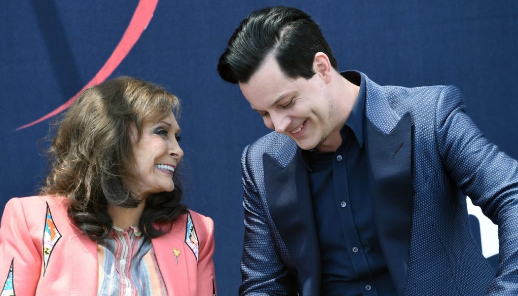 Jack White Pays Tribute to Loretta Lynn: “She Was Like a Mother Figure to Me”