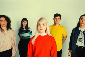 On Alvvays’ Thrilling Blue Rev, Nostalgia Spurs Indie-Rock Triumph