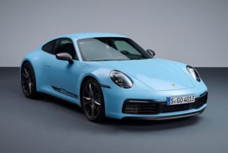 Porsche Introduces Its Lightweight Sports Car, the 911 Carrera T