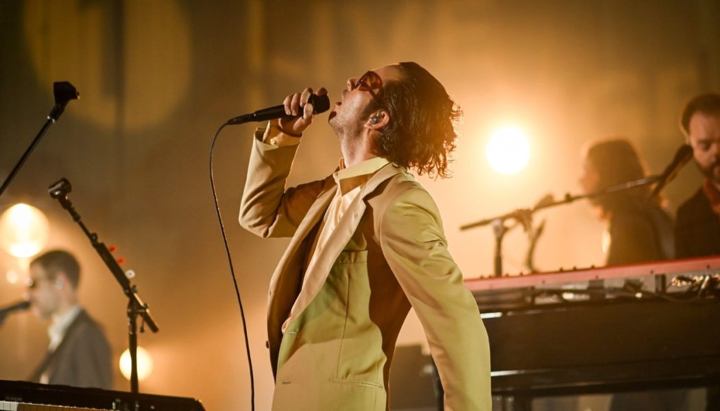 Watch the 1975 Cover Take That’s “A Million Love Songs”