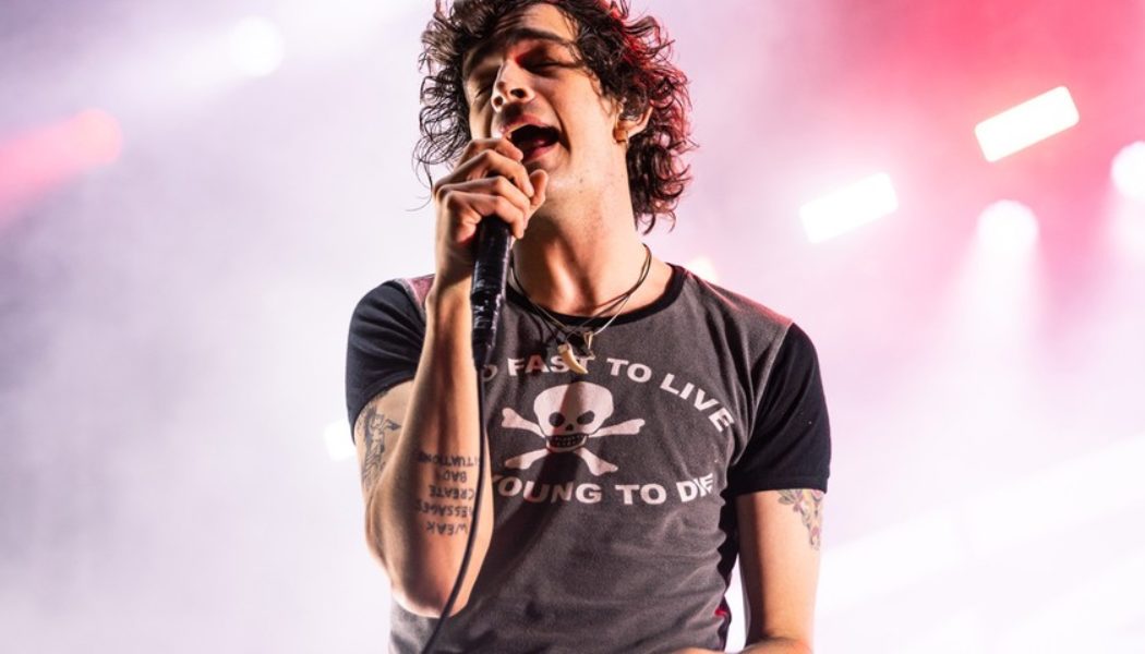 Watch the 1975’s Poetic Performance of “I’m in Love With You” From Forthcoming LP