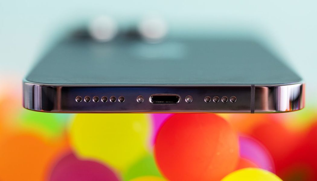 When will the iPhone be forced to use USB-C?