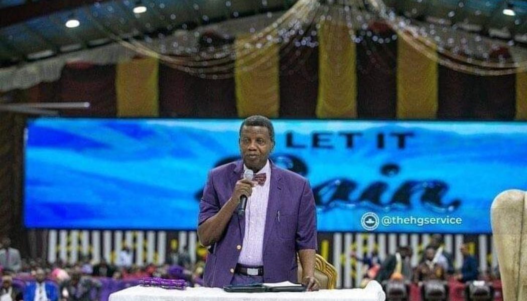 Adeboye Knocks FG Over Naira Redesign