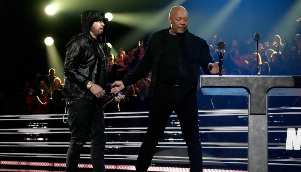 Dr. Dre Inducts Eminem at 2022 Rock Hall Ceremony: Watch