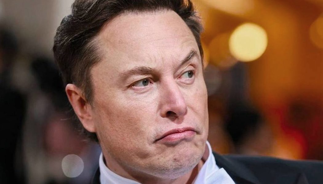 Elon Musk Claims Apple Has “Threatened To Withhold Twitter From Its App Store”