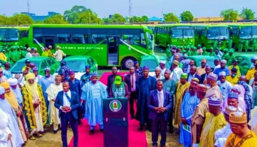 Ganduje Launches Kano Mass Transit Scheme With 100 Buses, 50 Taxis