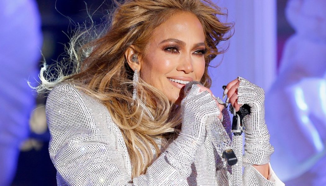 Jennifer Lopez Announces First Album in Nine Years