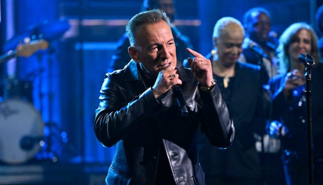 Watch Bruce Springsteen Perform “Turn Back the Hands of Time” on Fallon