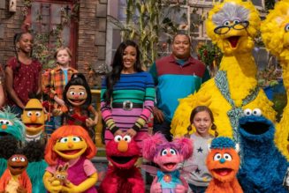 Watch Mickey Guyton Sing With Elmo on Sesame Street