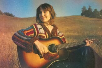5 Things to Know About Molly Tuttle, Best New Artist Nominee at 2023 Grammys