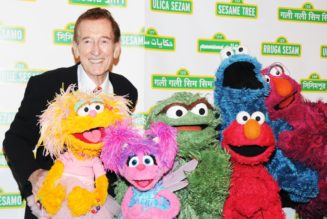 Bob McGrath, Original, Longtime Resident of ‘Sesame Street,’ Dies at 90