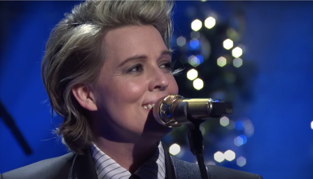 Brandi Carlile Performs “The Story” and “You and Me on the Rock” on SNL: Watch