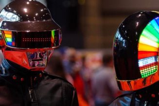 Daft Punk Shares Rare Live Performance Video of “Rollin’ & Scratchin'” With No Helmets