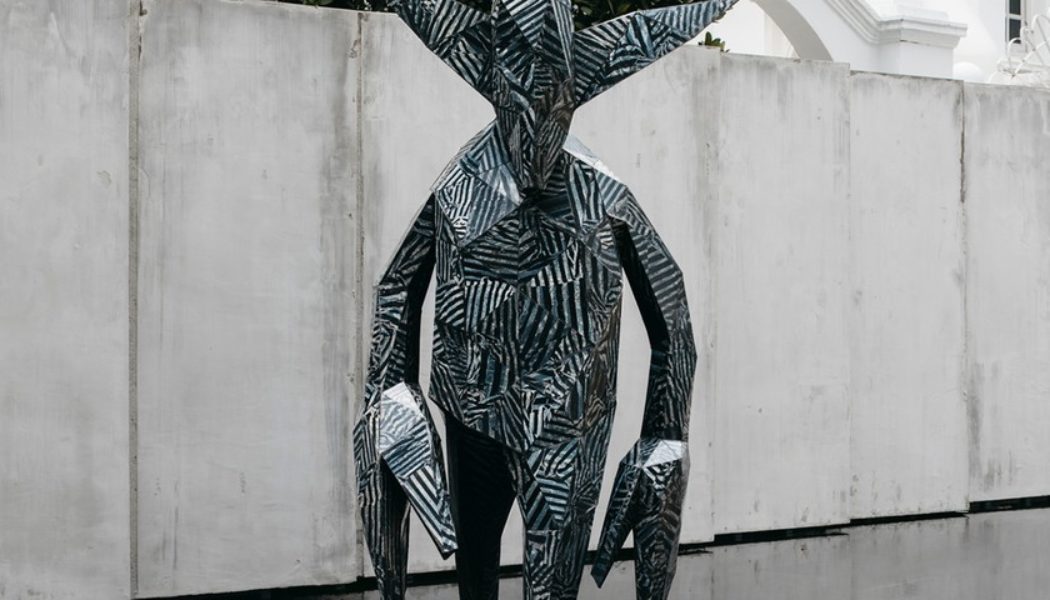 Futura Created Pointman Statues to Raise Awareness to Plastic Pollution