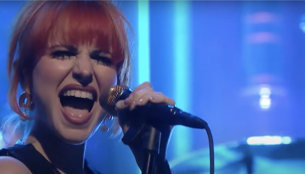 Hayley Williams Doesn’t “Dare” Play Guitar Live Because of Sexist Comments