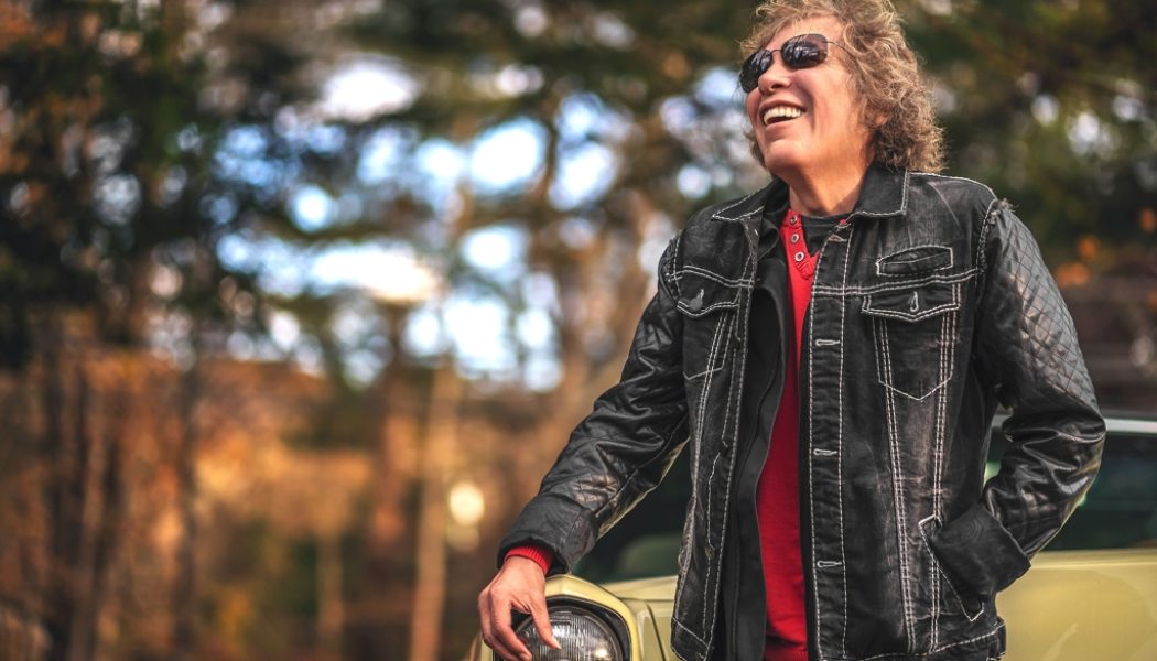 Here Are the Lyrics to José Feliciano’s ‘Feliz Navidad’