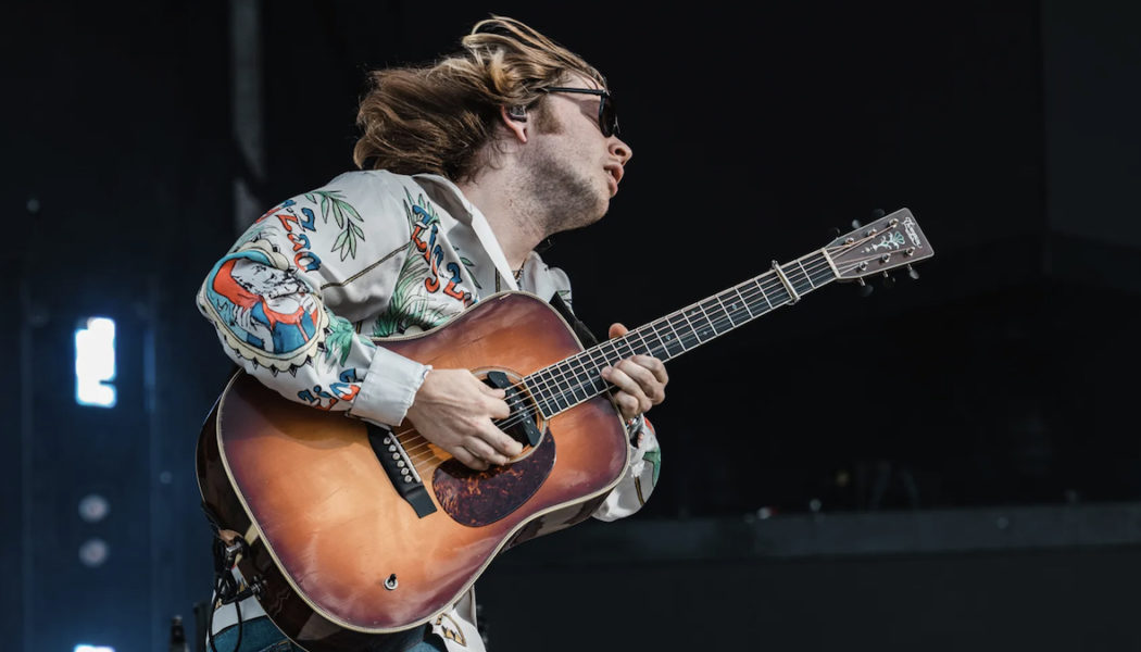 How to Get Tickets to Billy Strings’ 2023 Tour