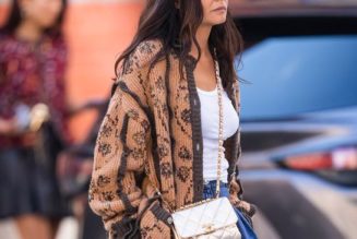 Jeans, Flats and Great Coats—Katie Holmes’s Winter Capsule Is Perfection