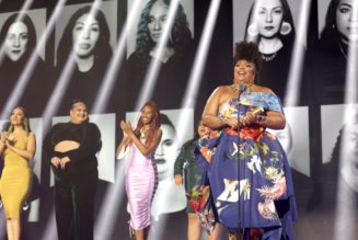 Lizzo Delivers Epic ‘People’s Champion’ Speech at 2022 People’s Choice Awards