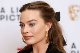 Margot Robbie Wore a Hair Bow on the Red Carpet So I Found an £9 Amazon Dupe