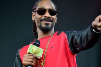 Snoop Dogg Says He Used a Typewriter To Write His Early Raps: “I Used To Type Like 65 Words a Minute”