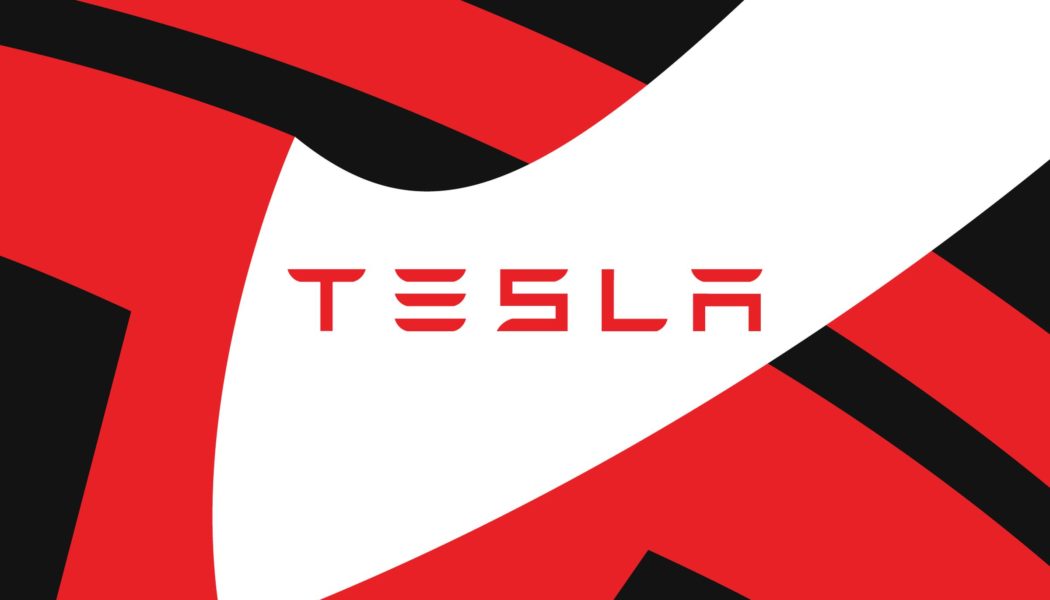 Tesla broke labor laws by telling workers not to discuss pay, NLRB claims