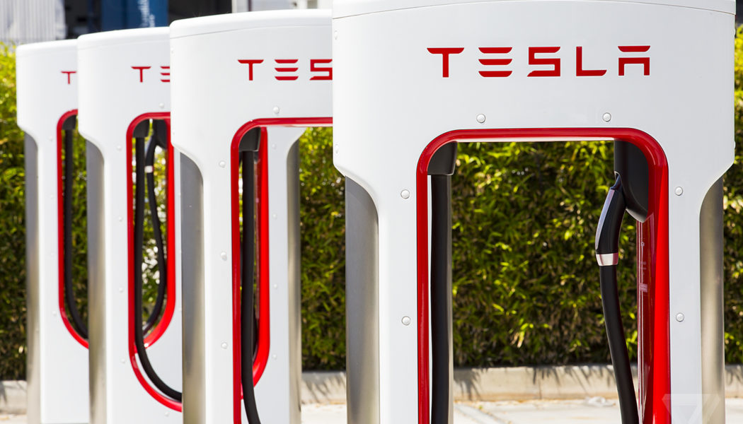 Tesla’s in-car navigation will get friendlier to non-Superchargers