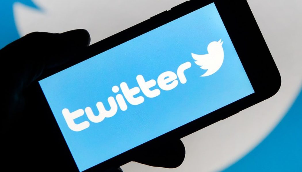 Twitter Bans All Links to Instagram, Facebook and More Competitors