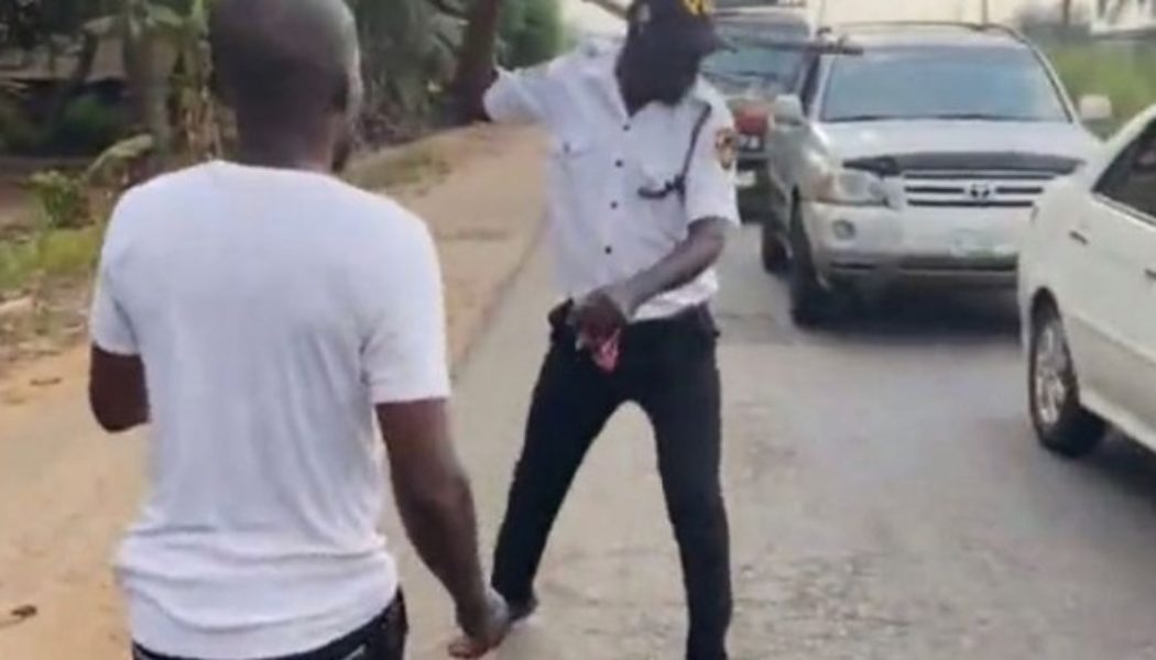 VIDEO: Outrage as Vehicle Inspection officer is seen mercilessly assaulting a motorist who had his complete vehicle documents in Owerri