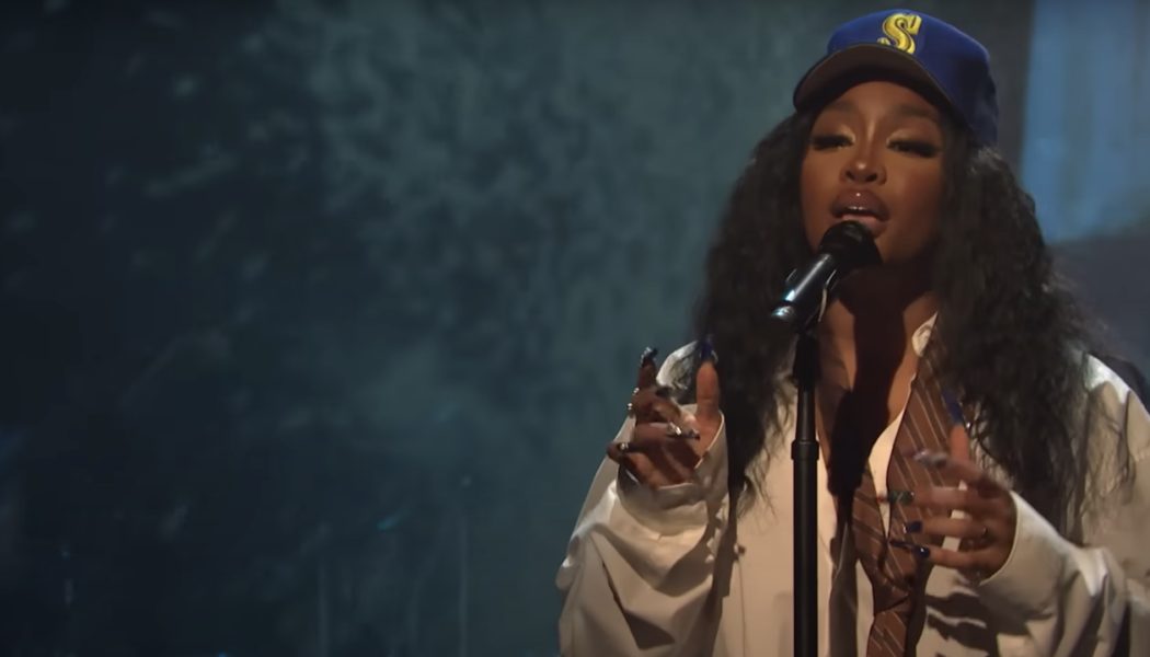 Watch SZA Perform “Shirt,” Debut New Song “Blind” on SNL