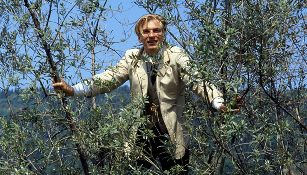 A Room with a View Star Julian Sands Reported Missing After Hiking in San Bernardino