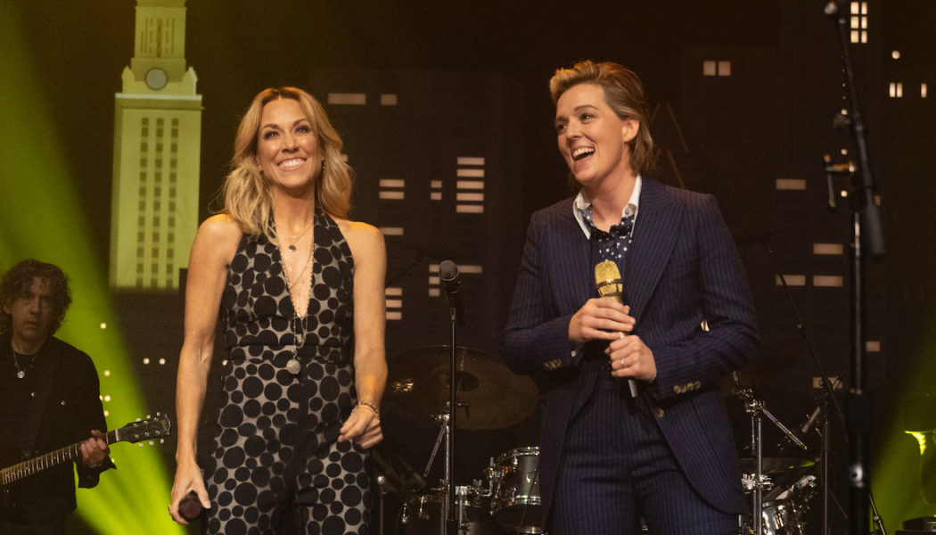 Brandi Carlile Covers Sheryl Crow’s “If It Makes You Happy” at ACL Hall of Fame: Exclusive