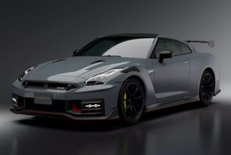 Here’s a First Look at the 2024 Nissan GT-R